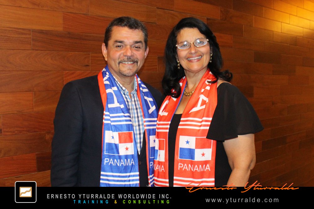 Team Bonding en Panamá, experiencias de colaboración y liderazgo en talleres de cuerdas, fortaleciendo equipos de trabajo.