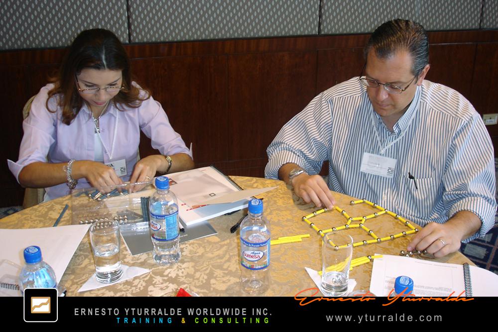 Team Building Panamá, vivencias colaborativas que transforman la manera de trabajar en equipo.