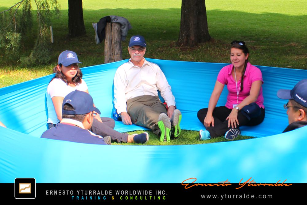 Team Bonding Panamá, experiencias de cuerdas para alinear propósito y fortalecer relaciones de equipo.